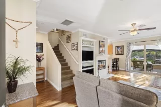 Photo #3: 2600587 Listing