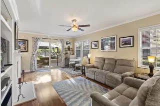 Photo #4: 2600587 Listing