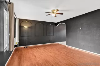 Photo #3: 2600592 Listing 