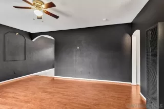 Photo #4: 2600592 Listing 