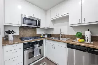 Photo #5: 2600606 Listing 