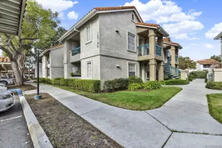 Photo #1: 2600618 Listing 