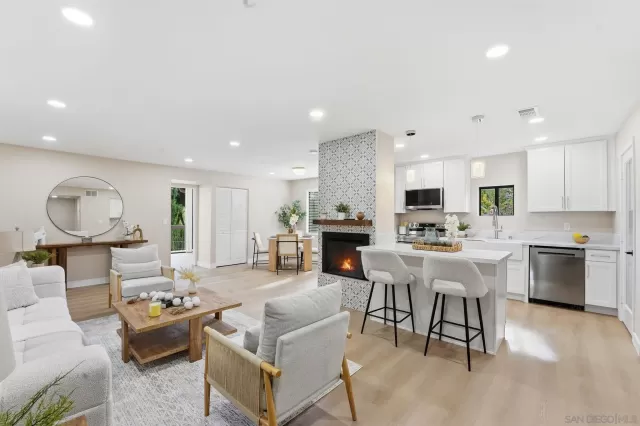 MLS: 2600619 Condo For Sale