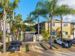 Photo #1: 2600638 Listing 