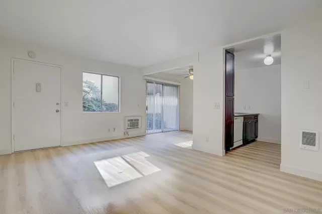 MLS: 2600640 Condo For Sale