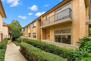 Photo #1: 2600650 Listing 