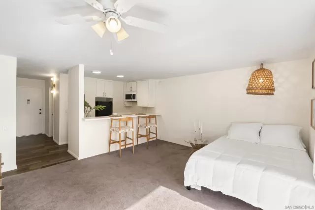 MLS: 2600712 Condo For Sale