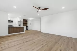 Photo #6: 2600717 Listing 