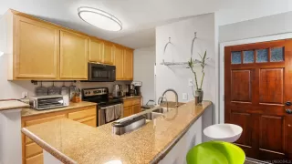 Photo #4: 2600736 Listing