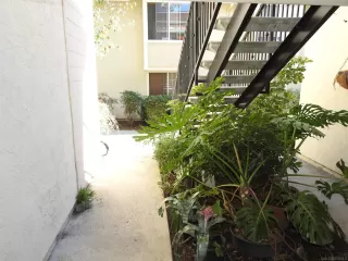 Photo #6: 2600750 Listing