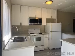 Photo #3: 2600811 Listing 