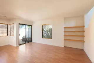 Photo #5: 2600815 Listing 