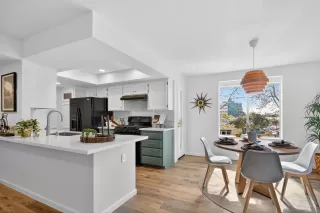 Photo #1: 2600866 Listing 