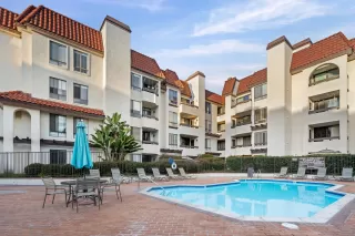 Photo #3: 2600918 Listing 