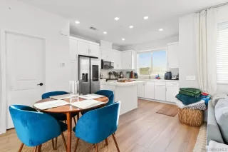 Photo #4: 2600938 Listing 