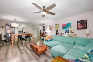 Photo #1: 2600964 Listing 