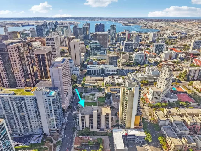 MLS: 2600971 Condo For Sale