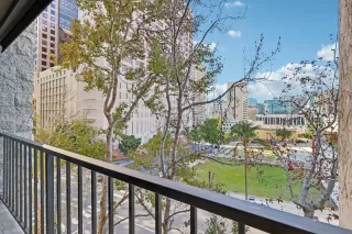 Photo #5: 2600971 Listing