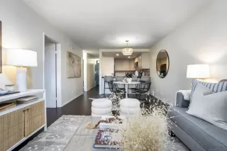 Photo #1: 2600988 Listing