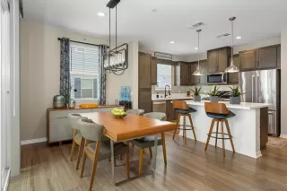 Photo #6: 2600989 Listing 