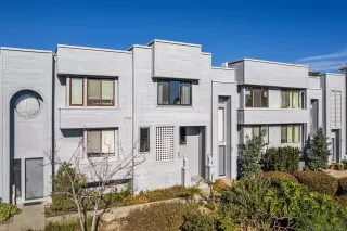 Photo #1: 2601008 Listing 