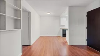 Photo #4: 2601011 Listing 