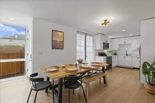 Photo #5: 2601013 Listing