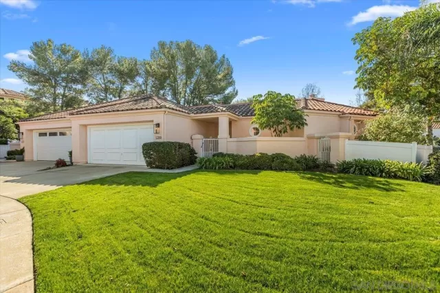 MLS: 2601019 Condo For Sale