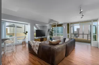 Photo #6: 2601020 Listing 