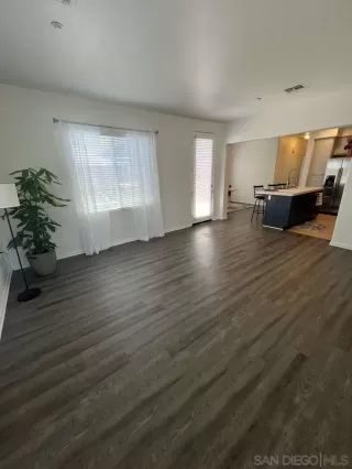 Photo #4: 2601022 Listing 