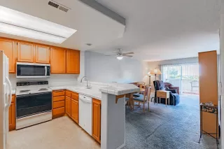 Photo #6: 2601052 Listing 