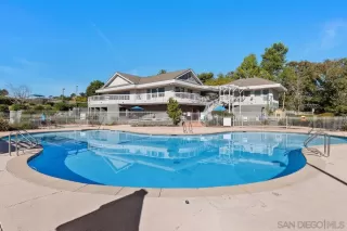 Photo #1: 2601065 Listing 