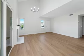 Photo #2: 2601065 Listing 