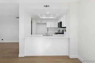 Photo #5: 2601065 Listing 