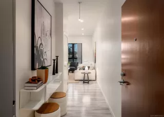 Photo #1: 2601079 Listing