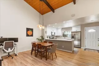 Photo #6: 2601083 Listing