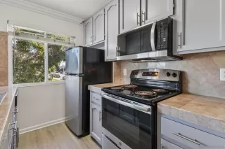 Photo #5: 2601087 Listing 