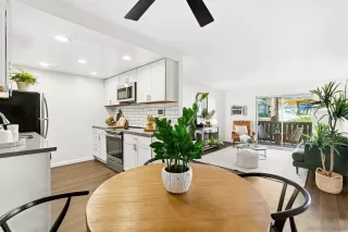 Photo #4: 2601093 Listing 