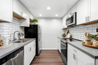 Photo #5: 2601093 Listing 