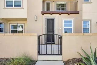 Photo #2: 2601102 Listing