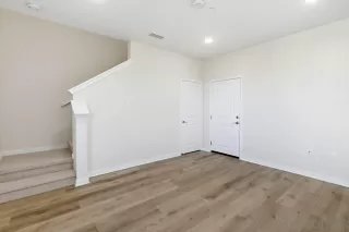 Photo #6: 2601102 Listing