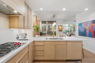 Photo #5: 2601145 Listing 