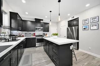 Photo #5: 2601151 Listing 