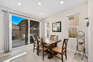 Photo #6: 2601151 Listing 