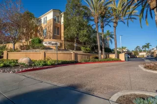 More Details about MLS # 2601181 : 12376 CARMEL COUNTRY RD UNIT J107