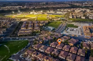 Photo #1: 2601191 Listing