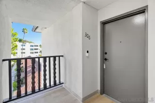 Photo #2: 2601205 Listing 