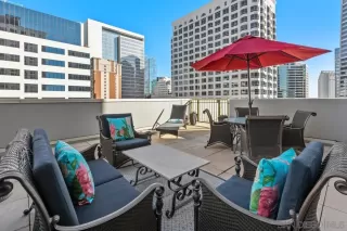 Photo #2: 2601214 Listing 