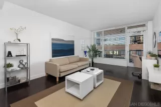 Photo #1: 2601227 Listing 