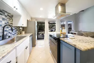 Photo #4: 2601249 Listing 